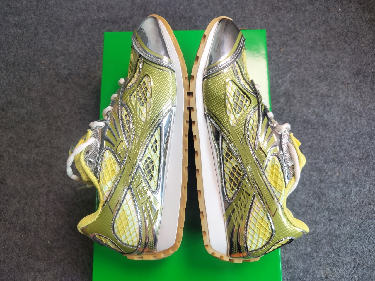Source listing image for Shoes-59, item 7718490449